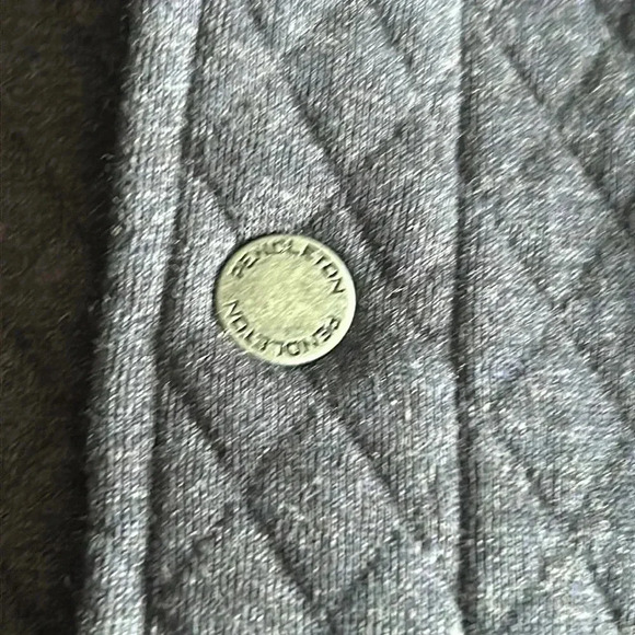 NWT PENDLETON Quilted Cotton Navy Button Vest, gun metal gray buttons Men’s XL - Picture 4 of 7